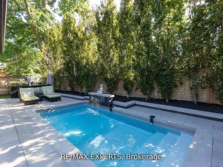 7 Woodvalley Dr — Photo 42