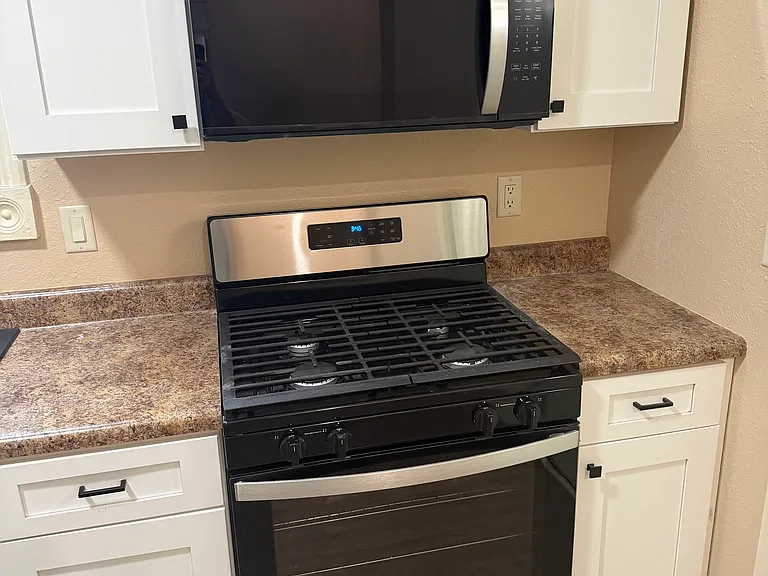 Stove and Microwave