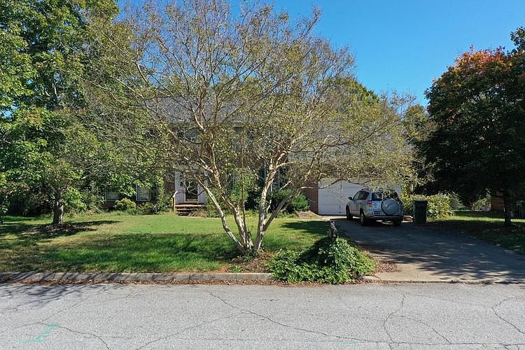 1st image of 111 Brigham Creek Dr