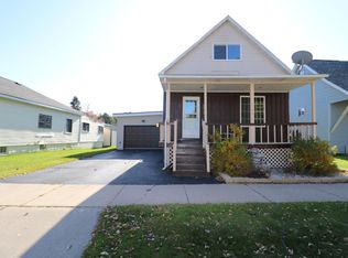 2313 Thomas St, Marinette, WI 54143