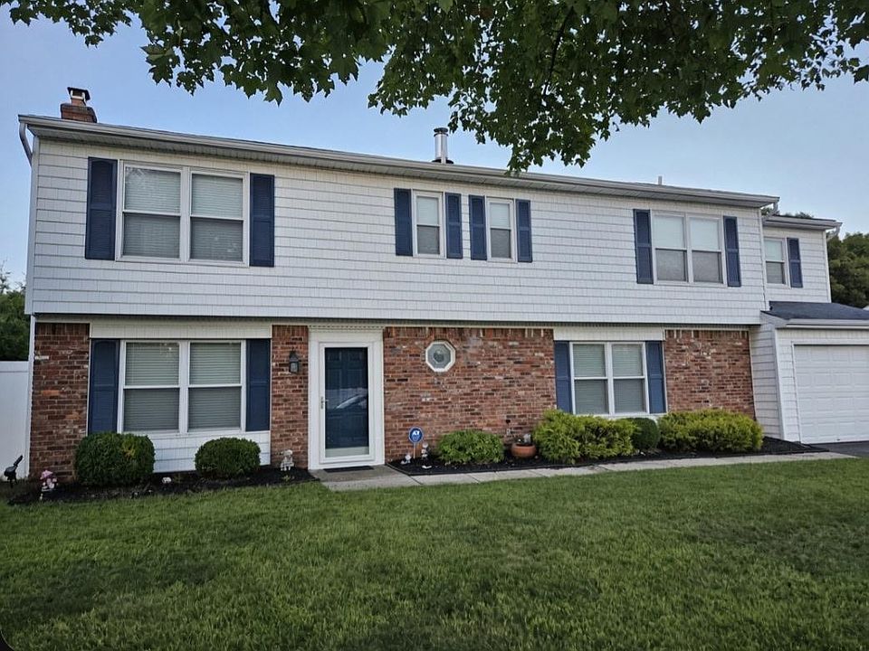 1st image of 7 Springmeadow Drive