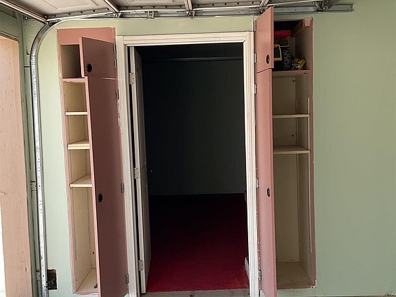 4th image of 6072 E 40th Ln