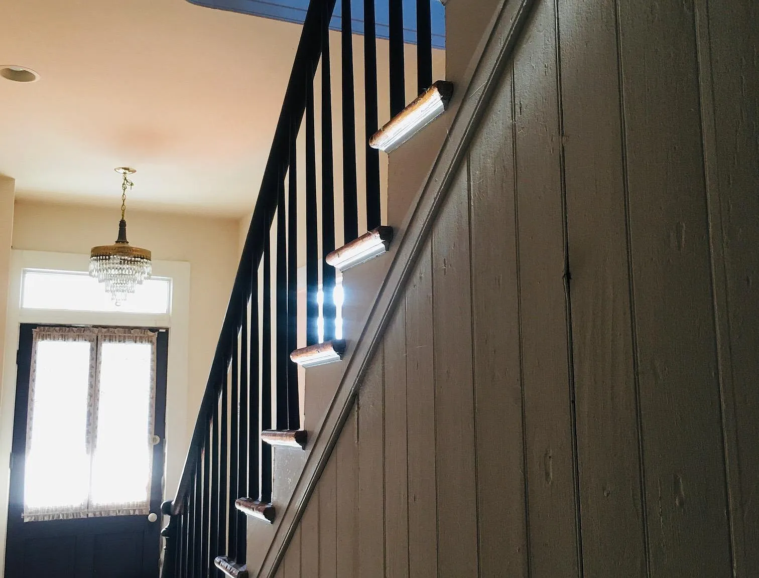 2 bed, 2.5 bath, 3049 sqft, $2,000 — Photo 4
