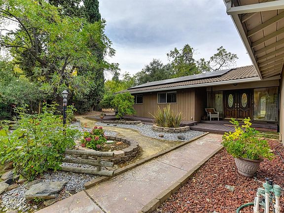 2nd image of 3529 Mesa Verdes Dr