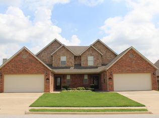 341 Copper Oaks Dr, Centerton, AR 72719
