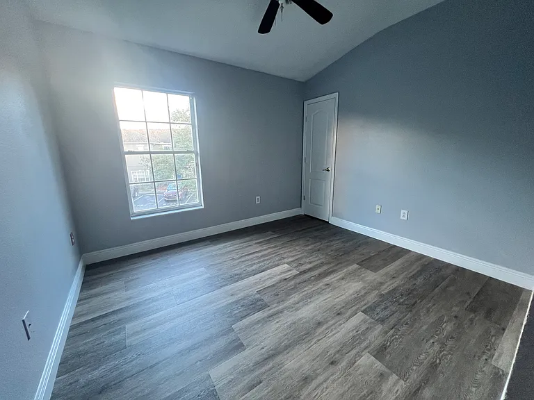 6728 Lake Rochester Ln — Photo 5