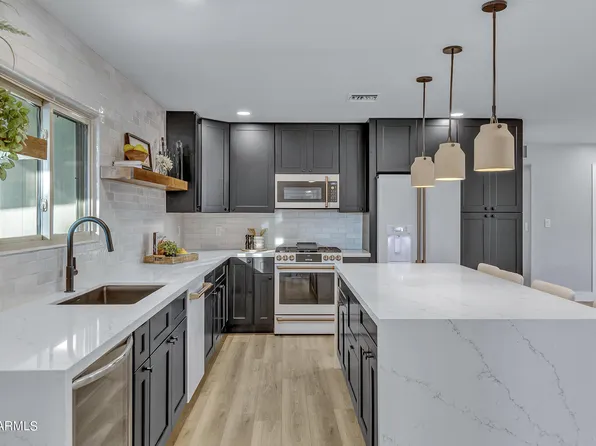 3912 E Sunnyside Drive, Phoenix, AZ 85028