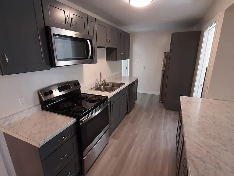 320 Hillview Pl #320 — Photo 8