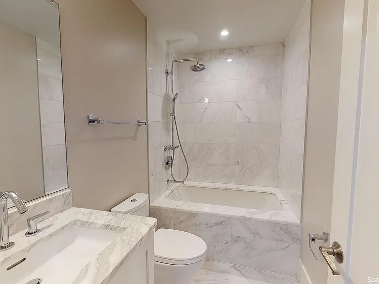 523 Lamont St NW #1 — Photo 5