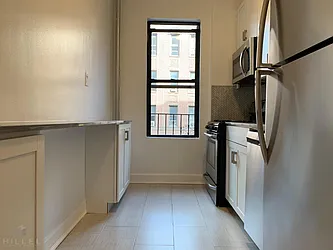 Rented by Hillel Realty Group