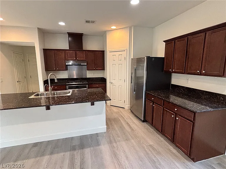 5619 Aspen Heights Dr — Photo 8