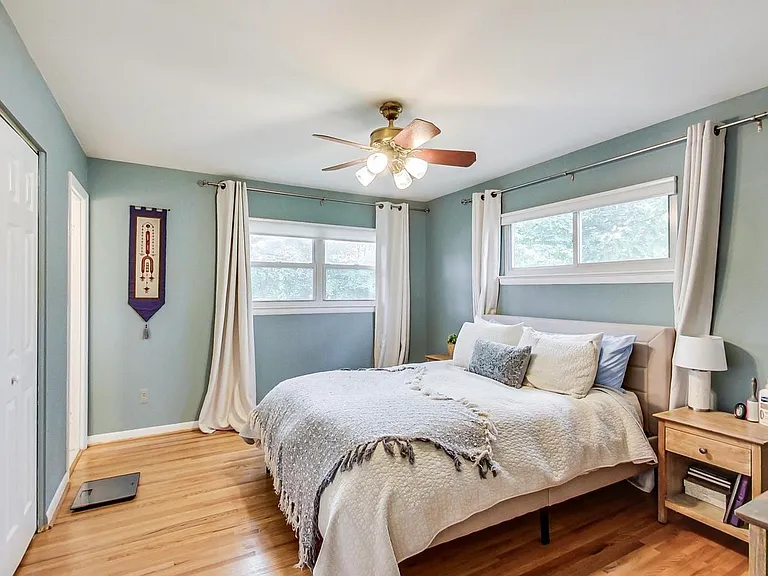 4704 Lance Ct — Photo 23