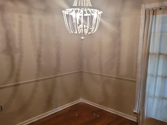 2nd image of 3301 E Foxburrow Cir