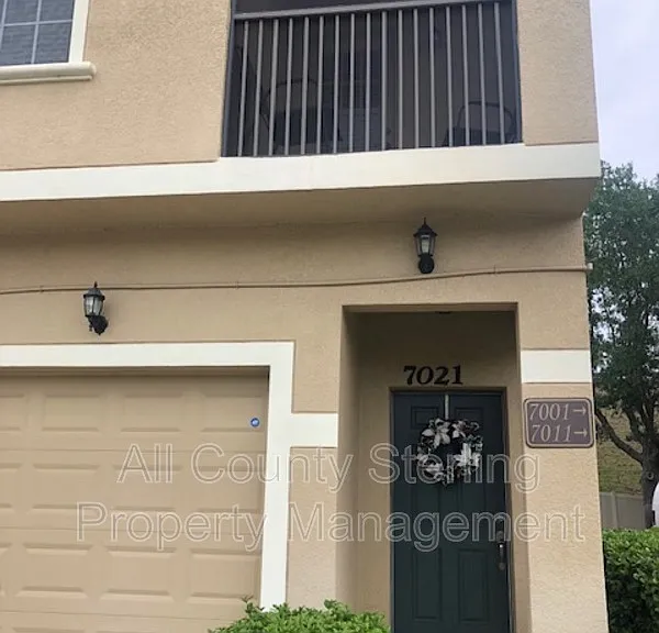 7021 Kirkland Way — Photo 2