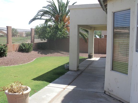 3rd image of 1640 E Windsong Dr
