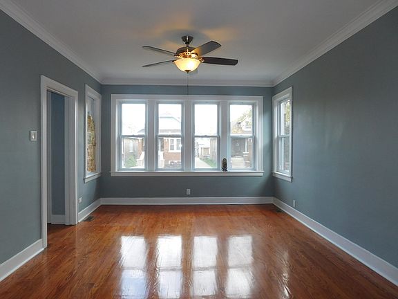 2nd image of 1416 S 59th Ct