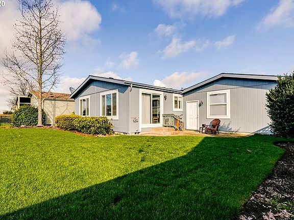 4th image of 4055 Royal Ave Spc 12