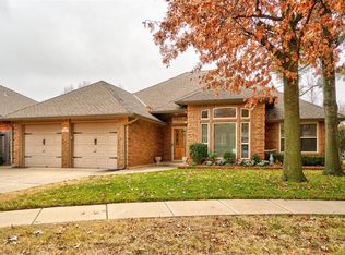 6808 Old Orchard Ln, Oklahoma City, OK 73132