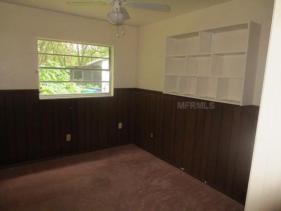 5th image of 902 W Gaston Pl