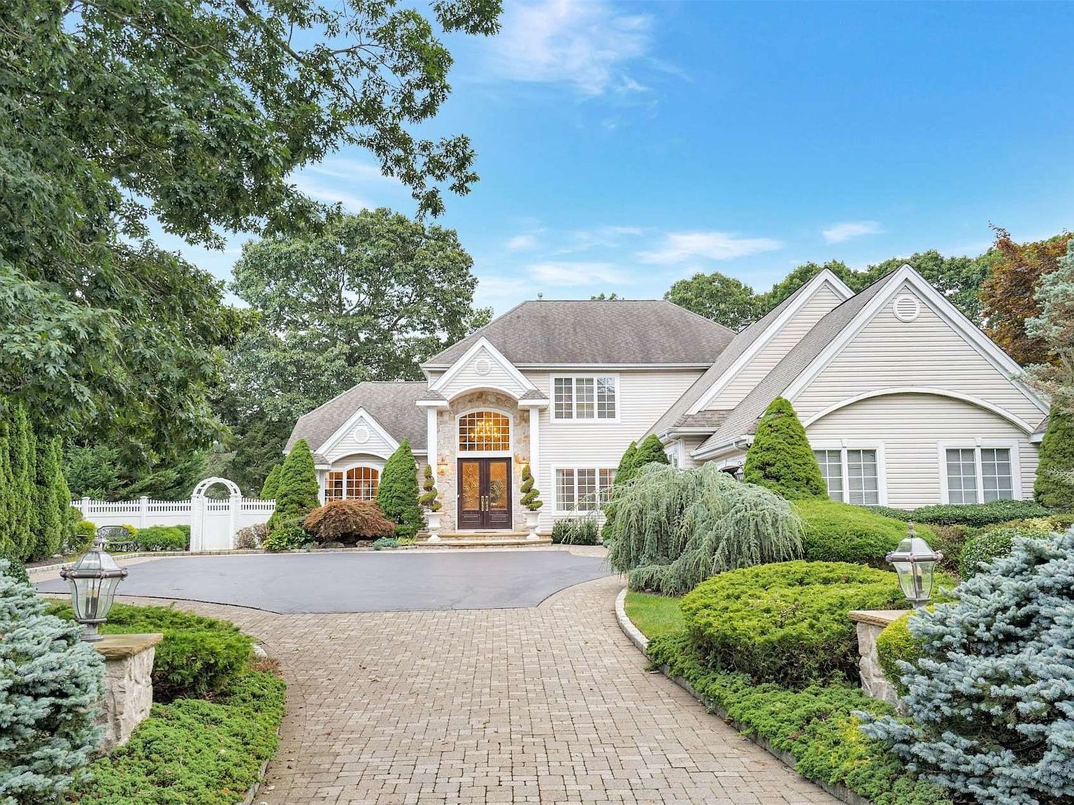 7 Weeping Cherry Lane, Commack, NY 11725 Zillow