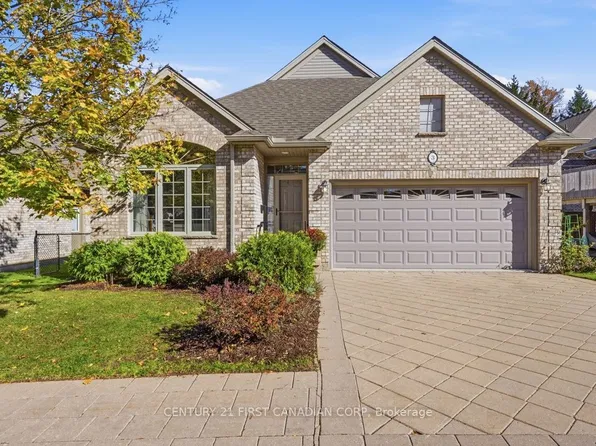 665 Commissioners Rd W #3, London, ON N6K 4Y2