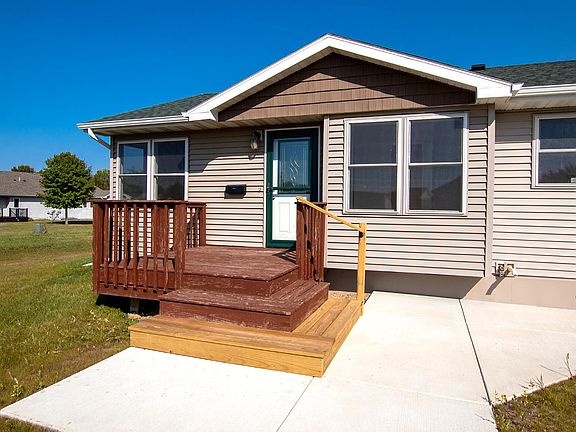 4th image of 1831 Island View Cir SW