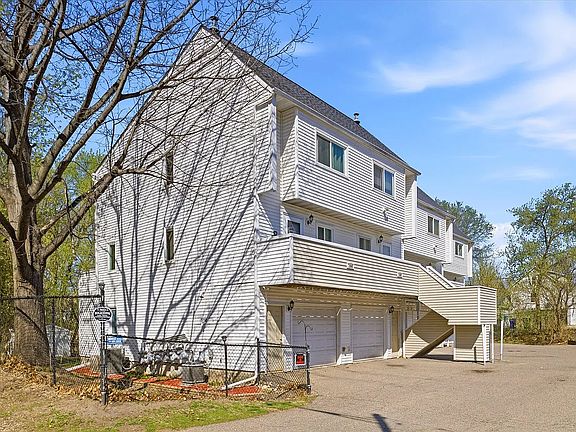 3rd image of 1260 Virginia St #F