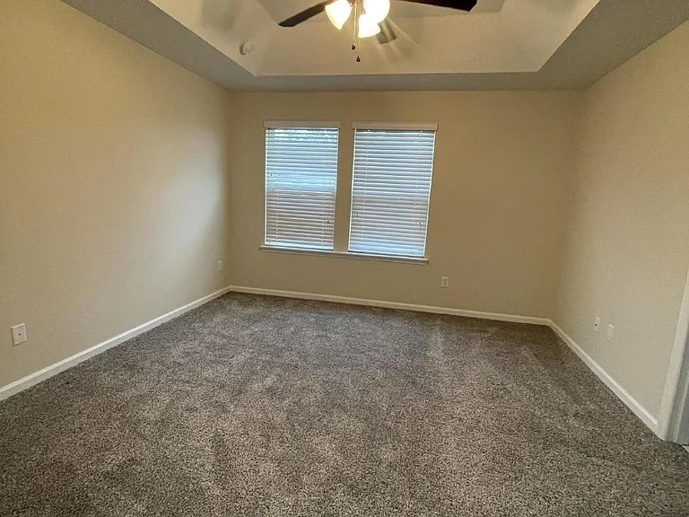 41 Nelson Ln — Photo 6