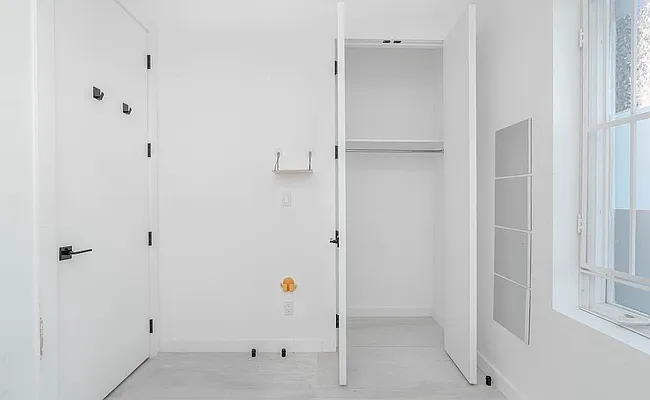 Rented by Skyhigh Realty NYC LLC | media 10