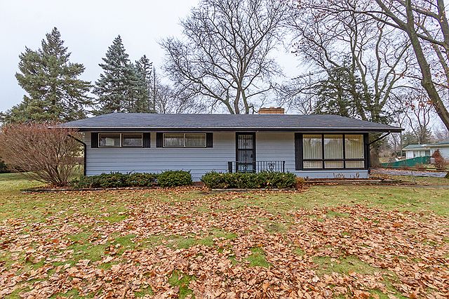 1st image of 962 Oakdale Dr