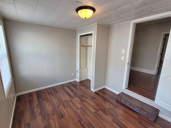 5th image of 1620 Ferry St #1622