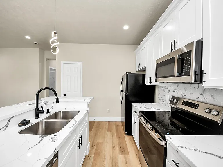 5211 Amy St #B — Photo 6