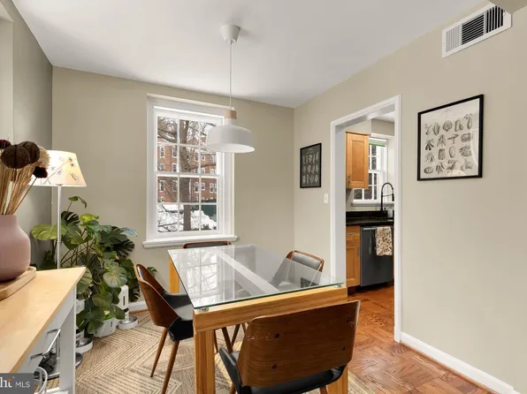 3821 Newark St NW APT B440, Washington, DC 20016