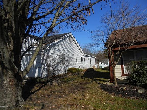 4th image of 1528 Quince Pl