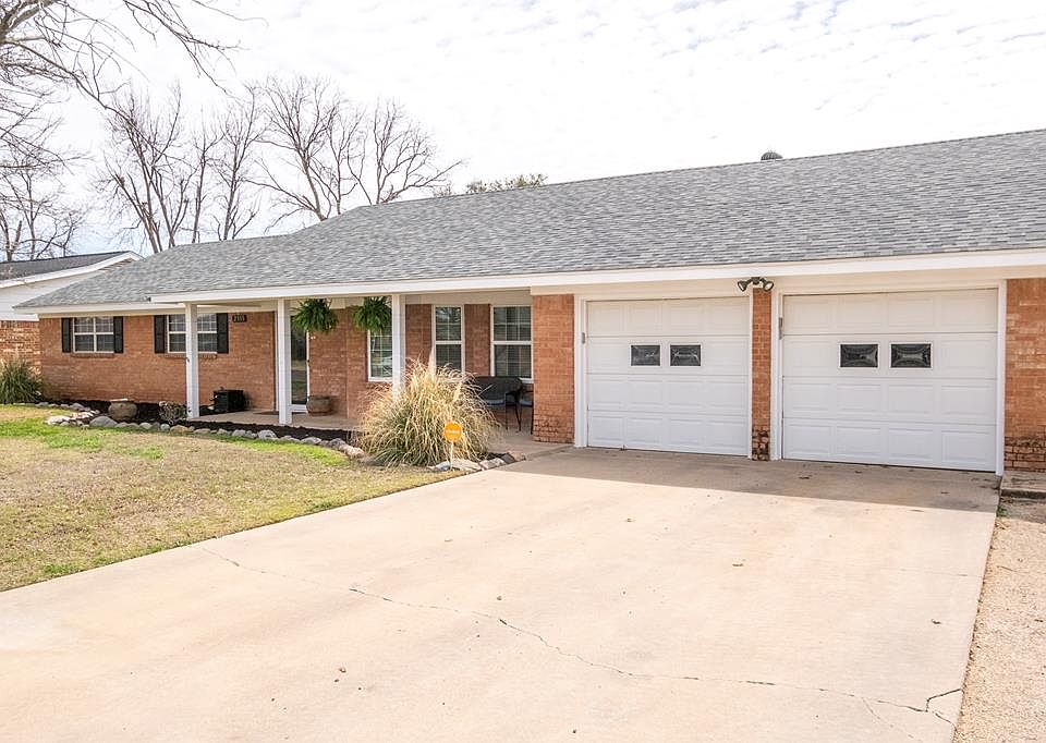 1st image of 2311 Camarie Ave