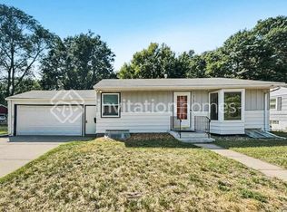 5121 France Ave N, Brooklyn Center, MN 55429