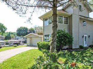 2305 Lake Shore Dr, Delavan, WI