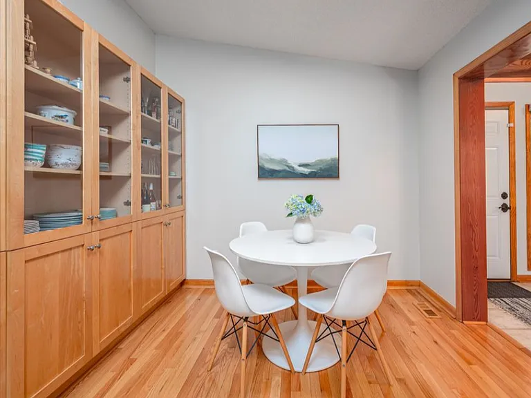 1020 Burning Tree Dr — Photo 16