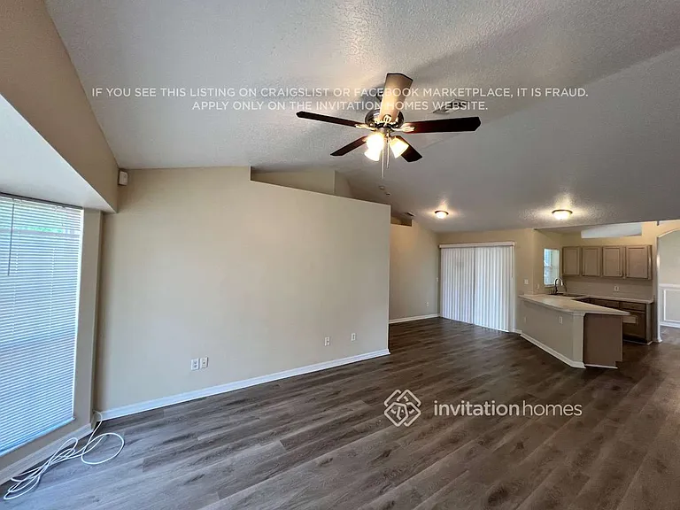 1933 SW Lennox St — Photo 4