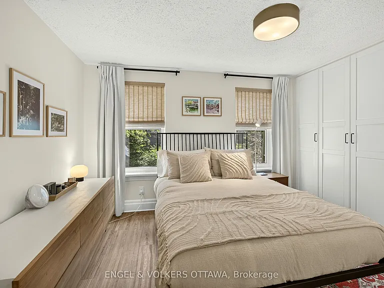 68 Lorne Ave — Photo 24