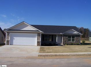 208 Sleepy River Rd, Simpsonville, SC 29681