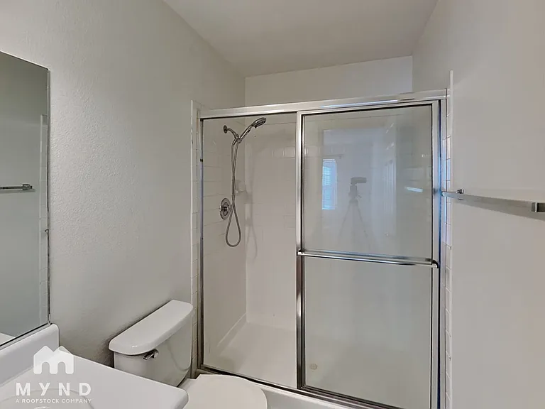 8042 Laurena Ave — Photo 21