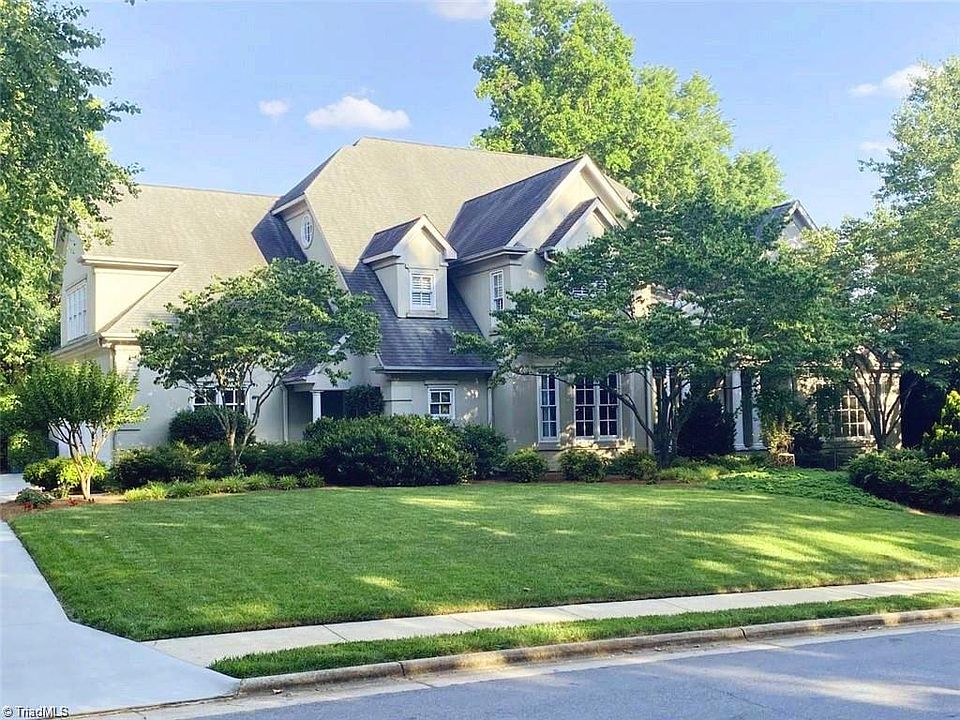 1st image of 4 Hillwind Ct