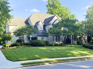 4 Hillwind Ct, Greensboro, NC 27408
