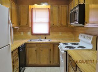 1423 19th Ave NE, Hickory, NC 28601