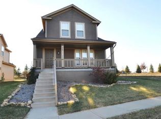 349 N Cedar Hills St, Olathe, KS 66061