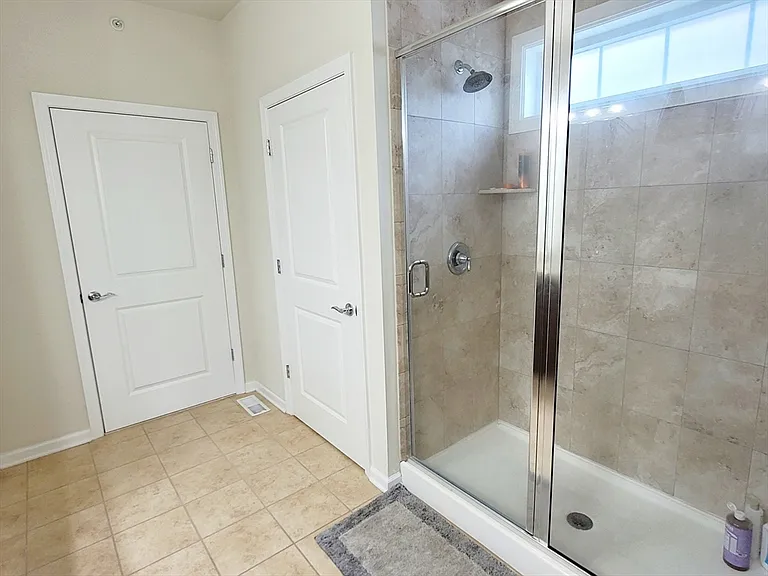 13 Walnut Way #13 — Photo 20