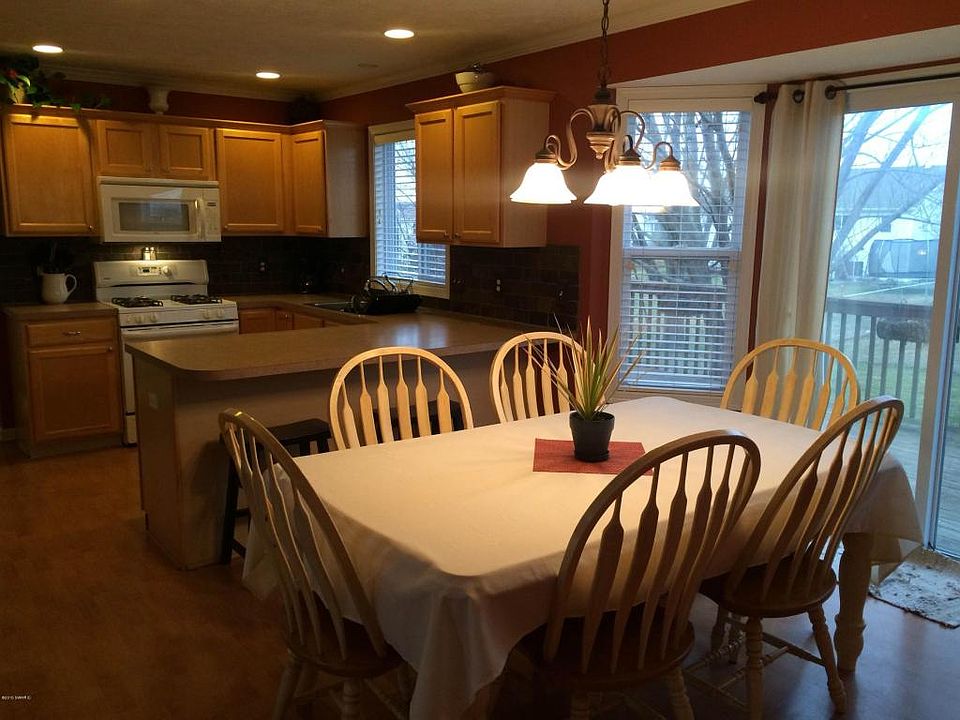 1st image of 3693 Bantam Dr