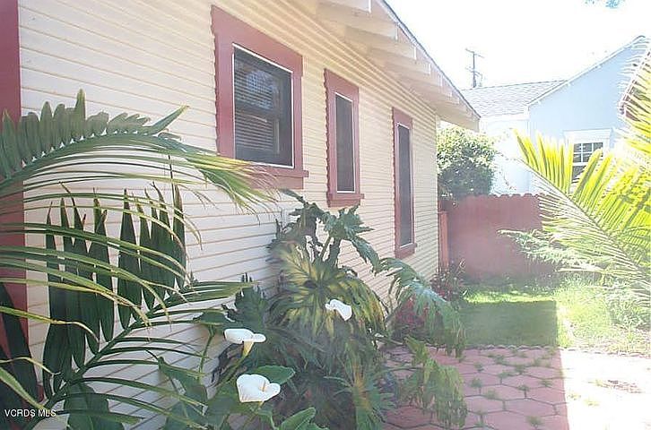 2nd image of 1561 Santa Ynez St