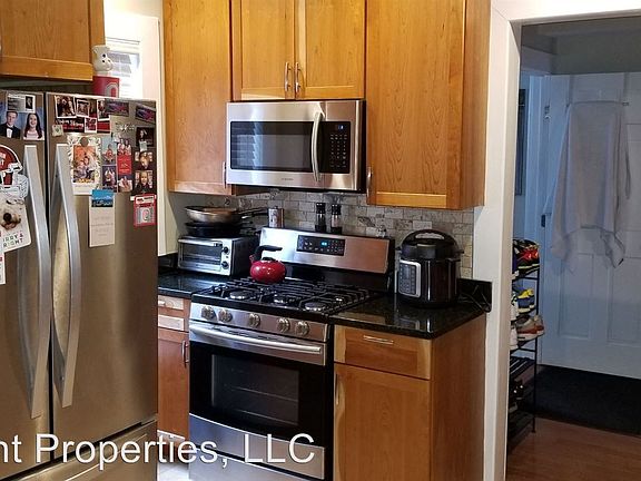 2nd image of 1040 Michigan Ave